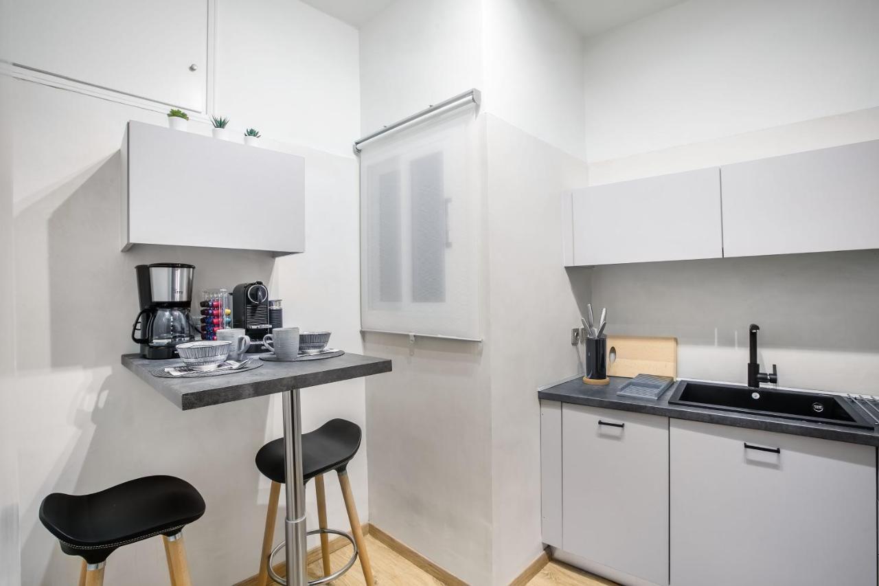 Modern Flat In The Grounds Of Acropolis Monuments -Armonia- Apartment Athens Exterior photo